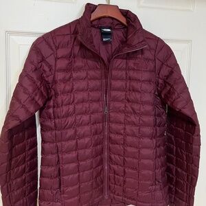 North Face Thermoball Puffer Jacket Burgundy Small
